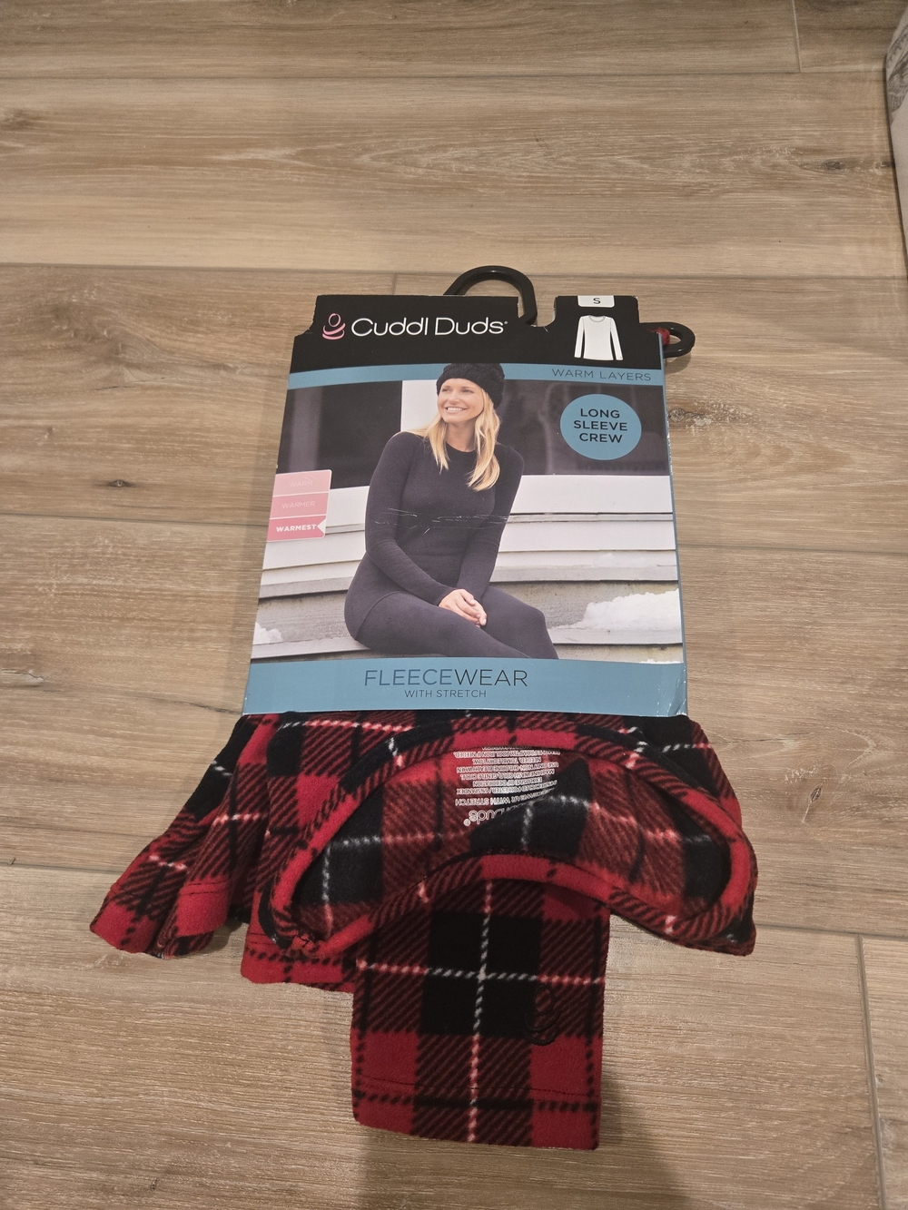 Cuddl Duds Red and Black Plaid Fleece Long Sleeve Crew